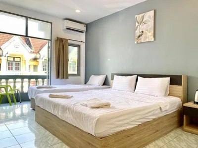 Triple Room — Happy Inn Patong